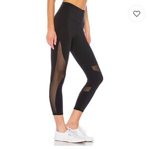 ALO High Waist Coast Capri Legging in Black size small